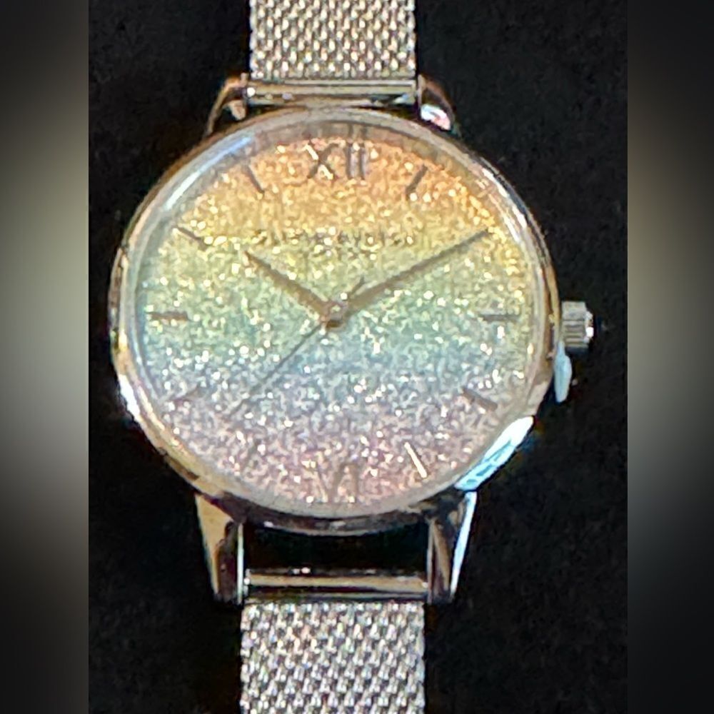 New with tag Olivia Burton Ombre Glitter Dial Silver Mesh Strap Women S Watch - Picture 2 of 6